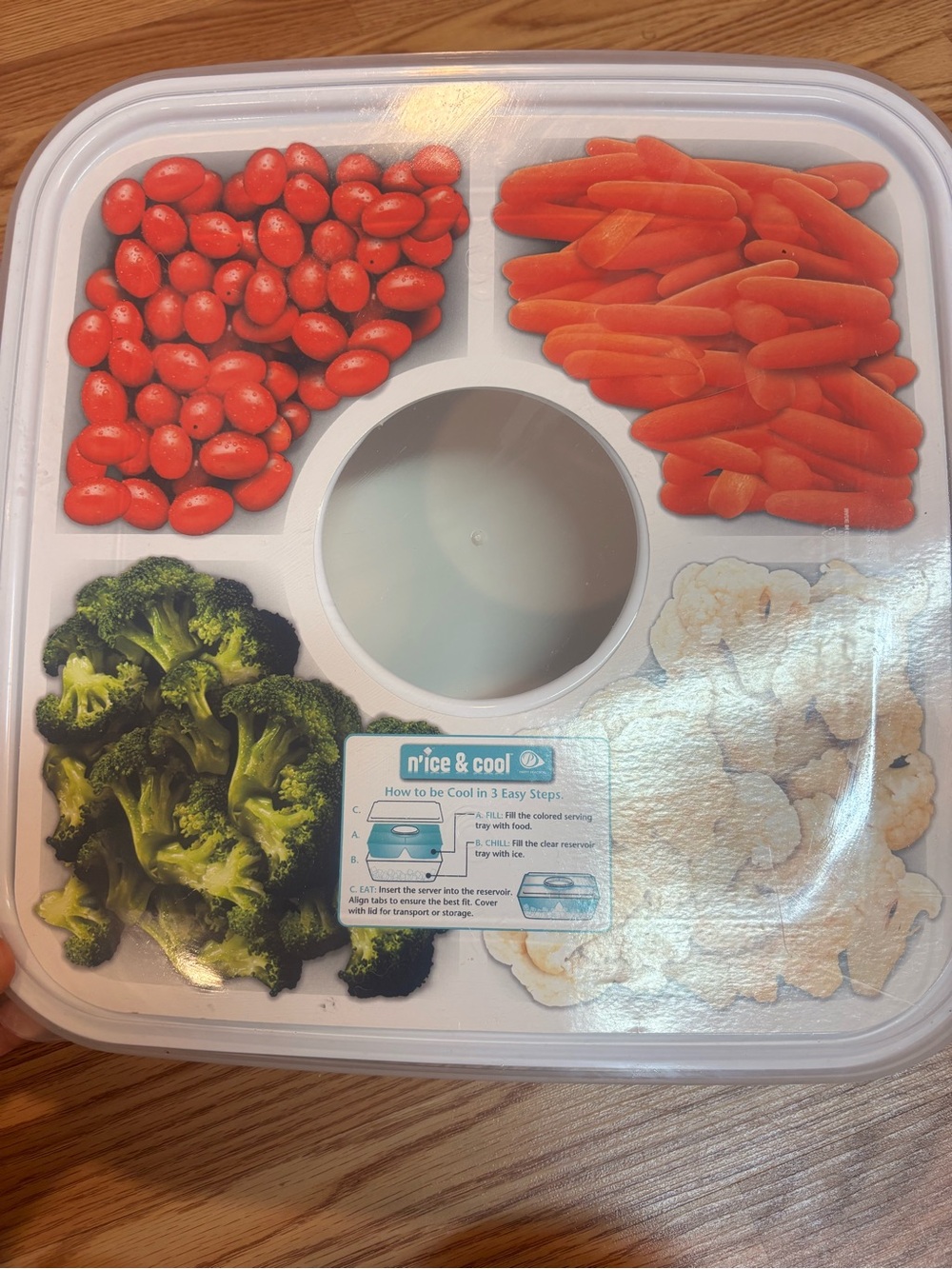 n'ice & cool Chilled Serving Tray
White Party Veggie Tray with Center Cooler